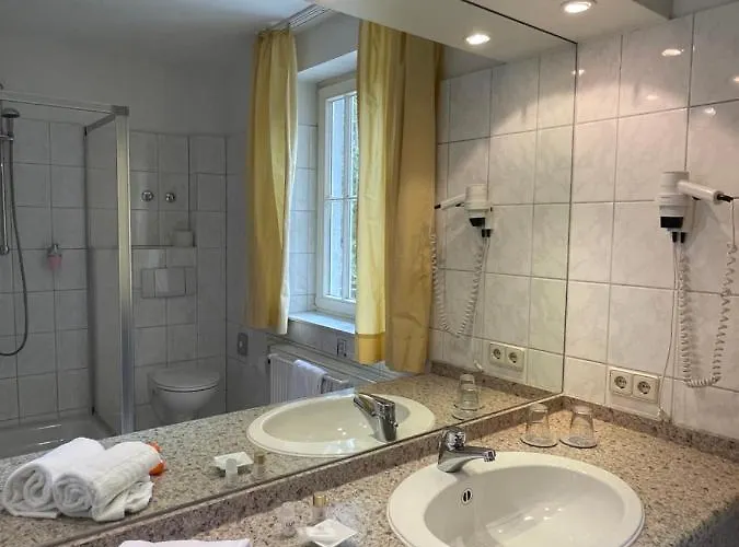 ホテル Hirschsprung デトモルト