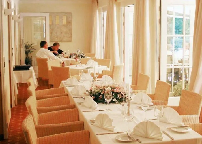 Hirschsprung ホテル デトモルト